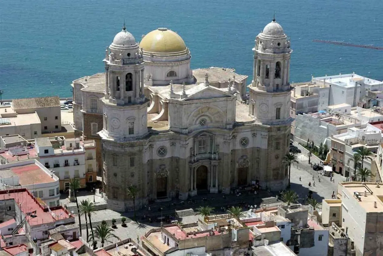Gades Suite Cádiz España